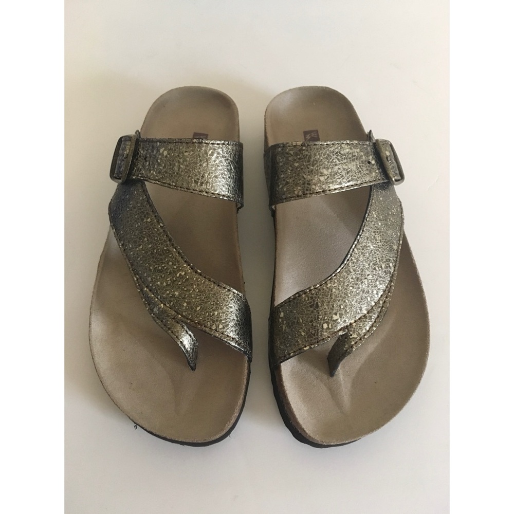 NWT Metallic Gold White Mountain Carly Leather Sandal Size 7